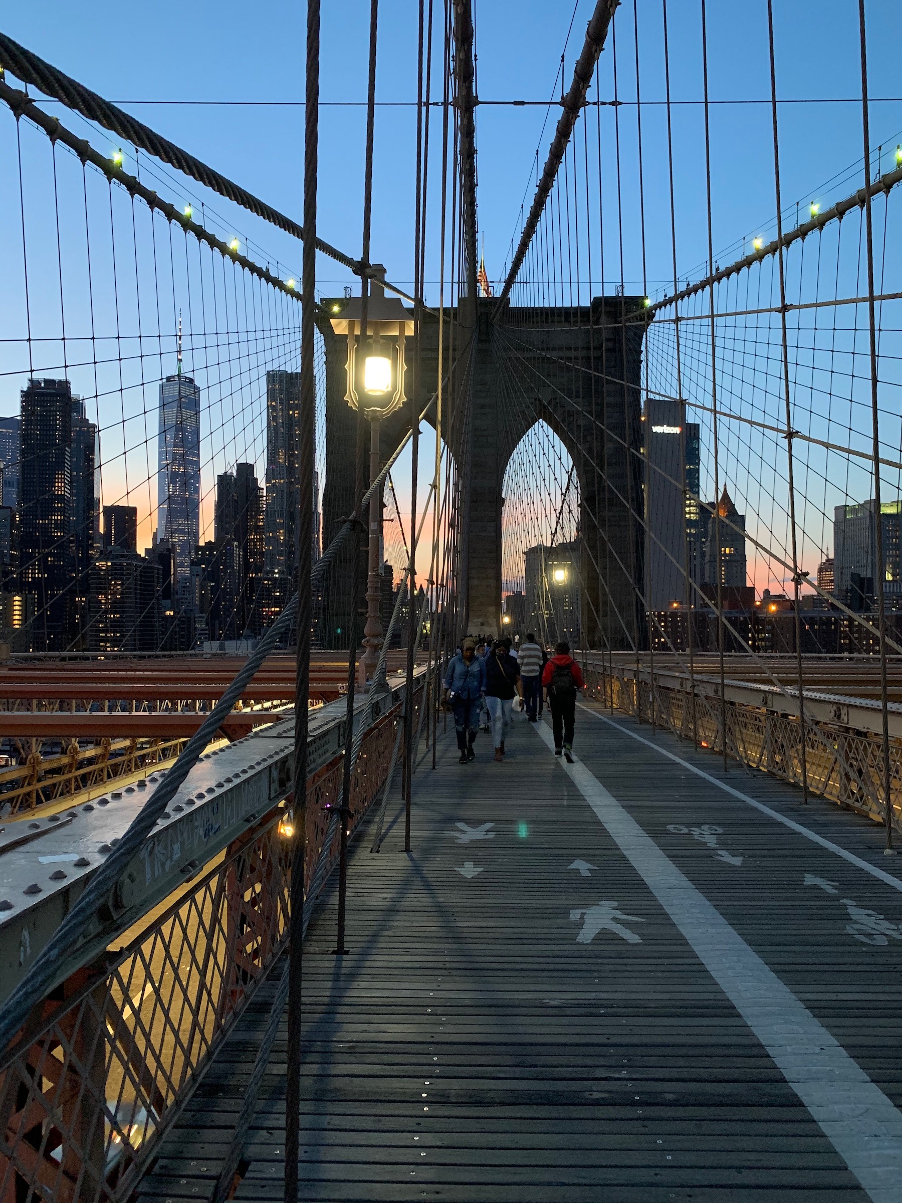 photo of brooklyn bridge