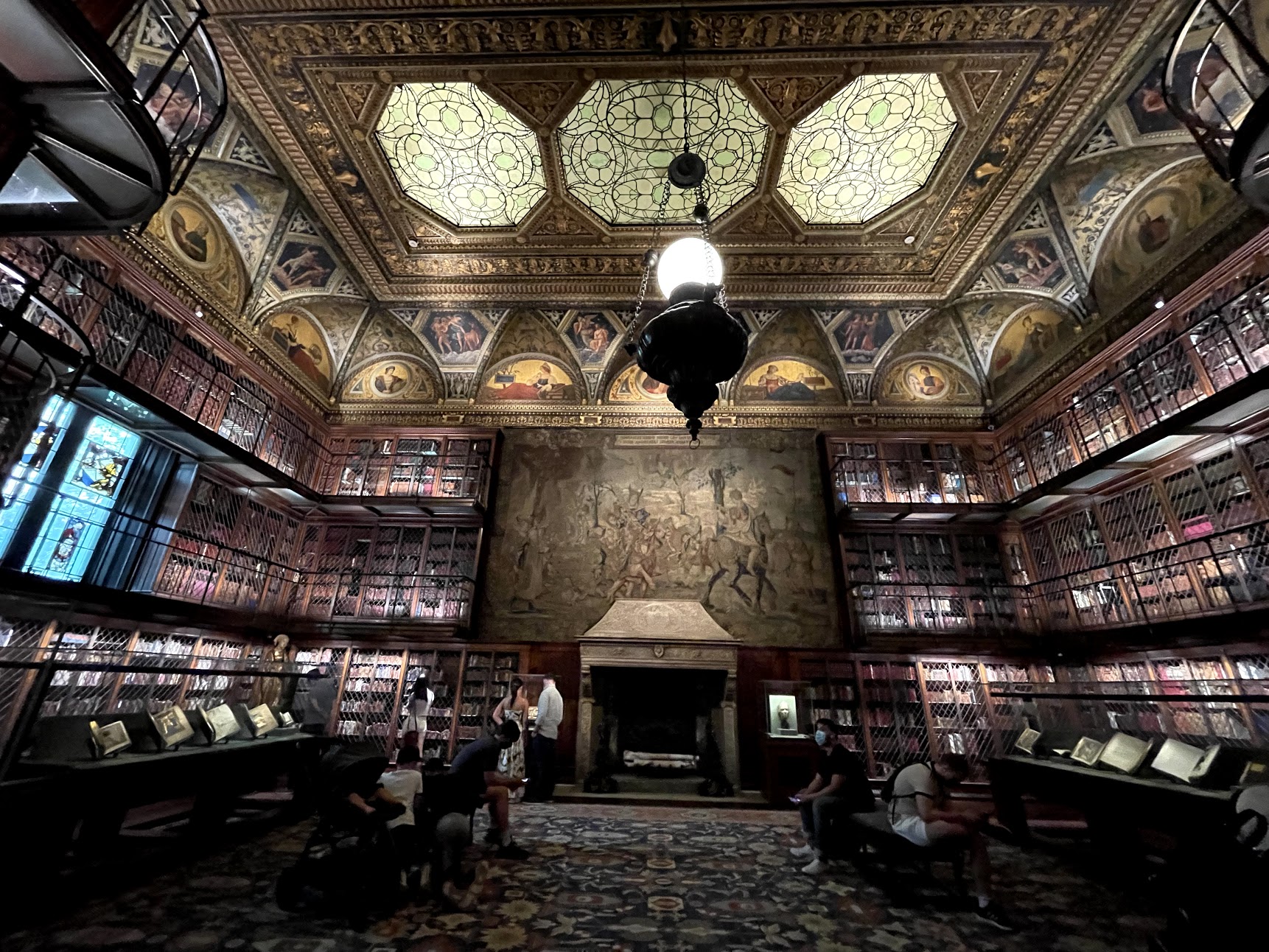 photo of morgan library inside